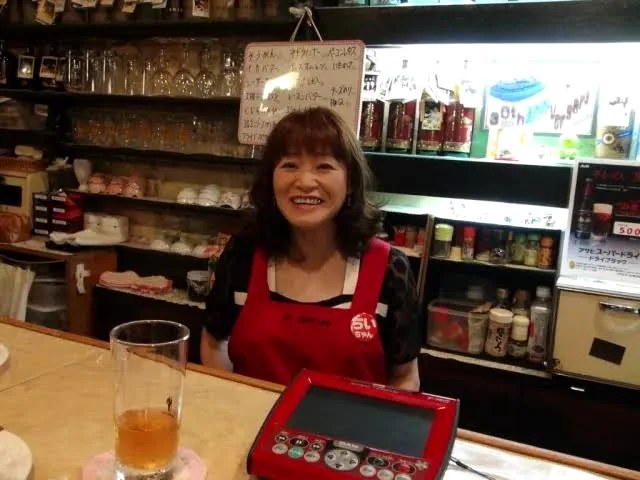 歌楽里の店内で過ごすひととき